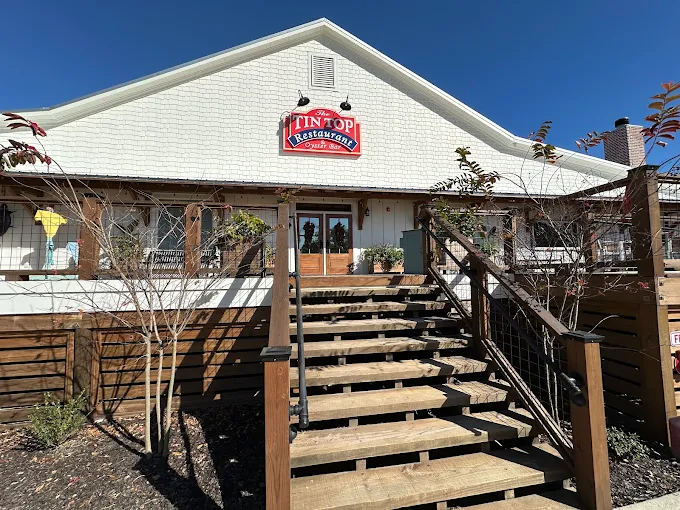 Tin Top dining room, interior